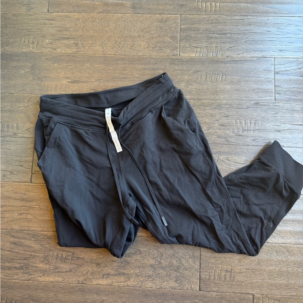 Lululemon Athletica Black Sweatpants Relaxed Fit Joggers